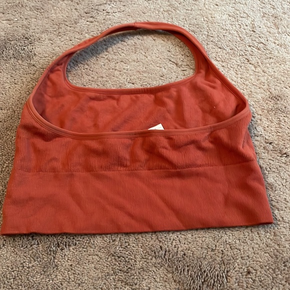 Fabletics halter top - Picture 2 of 3